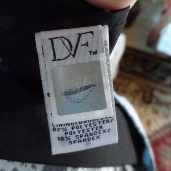 Diane Von Furstenberg Light Python Print Dress w/Abstract Print Inserts Size 6 - Picture 14 of 16